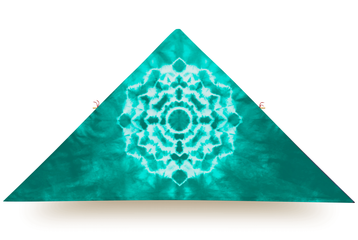 Turquoise delta kite with white tie-dye mandala design, made of organic cotton and Canadian hardwood frame