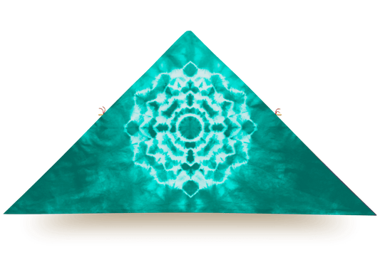 Turquoise delta kite with white tie-dye mandala design, made of organic cotton and Canadian hardwood frame
